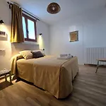 A 20 Min De Madrid En Ave Casita Con Jardin Privado, Wifi, Smart Tv 55p Y Aparcamiento En La Puerta * Segovia