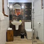 Lejlighed A 20 Min De Madrid En Ave Casita Con Jardin Privado, Wifi, Smart Tv 55p Y Aparcamiento En La Puerta *
