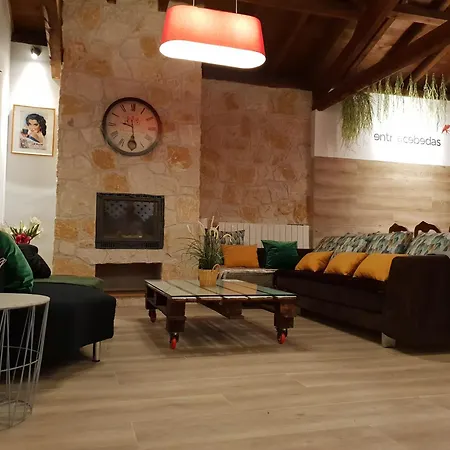 Apartment A 20 Min De Madrid En Ave Premium Con Chimenea, Wifi, Jardin Privado, Smart Tv 55p, Bano Dentro De Cada Y Aparcamiento En La Puerta Segovia