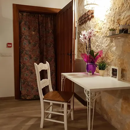 A 20 Min De Madrid En Ave Premium Con Chimenea, Wifi, Jardin Privado, Smart Tv 55p, Bano Dentro De Cada Y Aparcamiento En La Puerta Apartment *