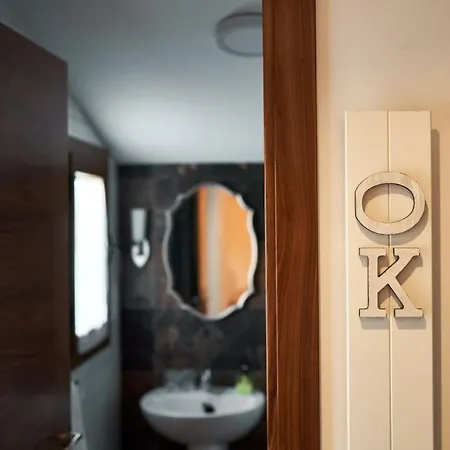 Appartamento Casita 3 Dormitorios Con 3 Banos Privados I Jardin I Wifi I Smart Tv 55P I Parking Gratuito En La Puerta *
