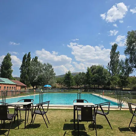 Casita 3 Dormitorios Con 3 Banos Privados I Jardin I Wifi I Smart Tv 55P I Parking Gratuito En La Puerta * Segovia